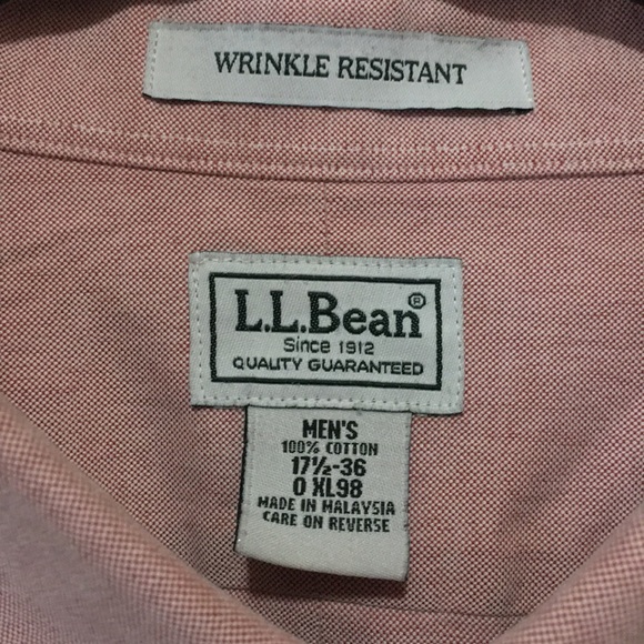 L.L. Bean wrinkle resistant button down - Picture 2 of 4